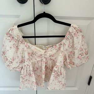 English Factory Textured Floral Top - Size Small